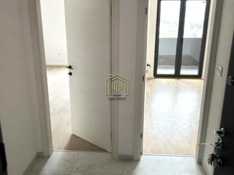 Prodaja, jednosoban stan, 43m², Stari Aerodrom, Podgorica - image 8