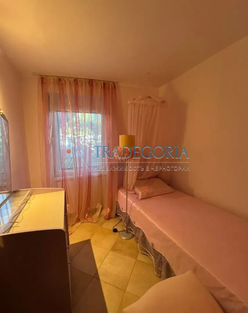 Prodaja, kuća, 302m², Bar, Crna Gora