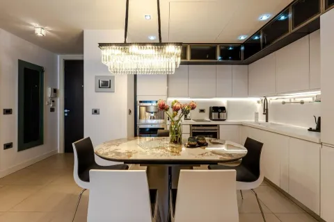 Rent, two bedroom apartment, 94m², Budva, Crna Gora - image 11