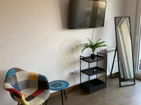 Izdavanje, dvosoban stan, 42m², Lekino Brdo, Voždovac Sve Podlokacije - image 2