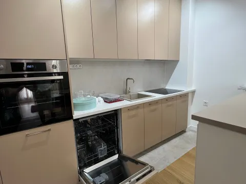 Prodaja, jednosoban stan, 55m², Centar, Bar - image 7