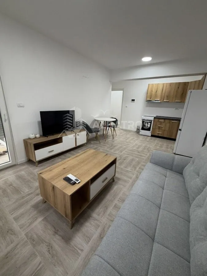 Izdavanje, jednosoban stan, 45m², Šušanj, Bar