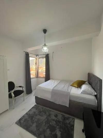 Rent, one bedroom apartment, 69m², Slovenska Plaža, Budva