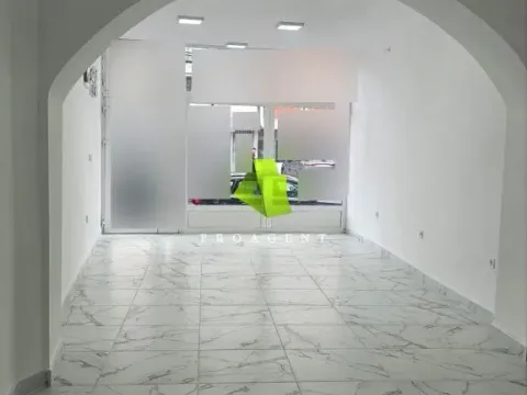 Izdavanje, poslovni prostor, 55m², Medijana, Niš - image 2
