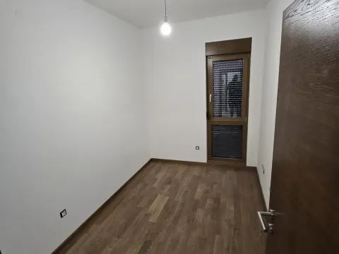 Rent, three bedroom apartment, 81m², Pobrežje, Podgorica - image 5