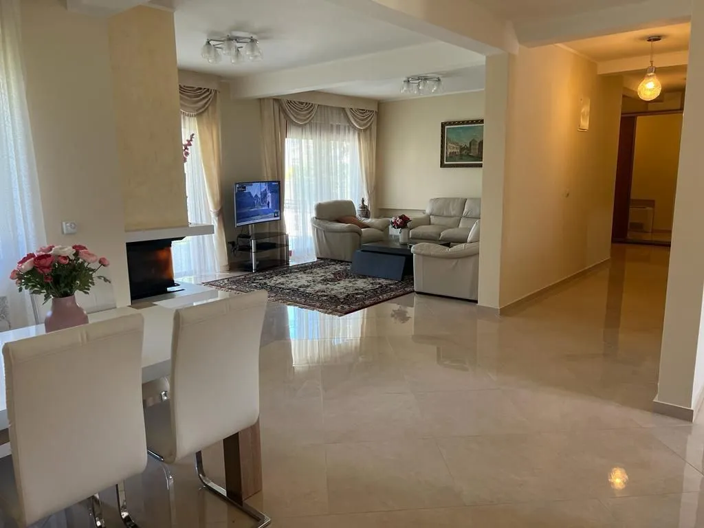 Sale, house, 270m², Centar, Bar