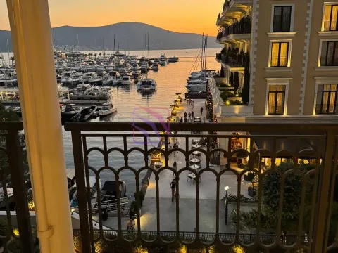 Izdavanje, četvorosoban stan, 240m², Porto Montenegro, Tivat - image 2