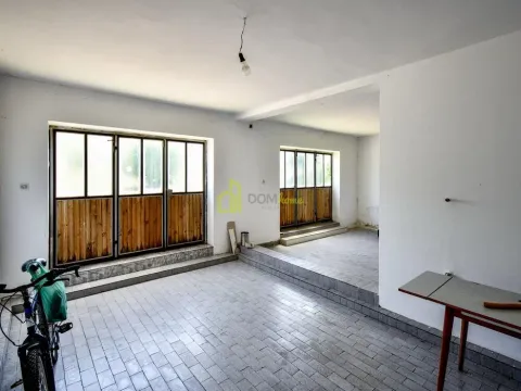 Sale, house, 370m², Tološi, Podgorica - image 38