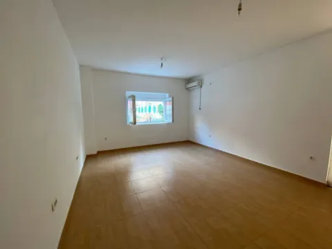 Sale, office space, 27m², Centar, Podgorica - image 8