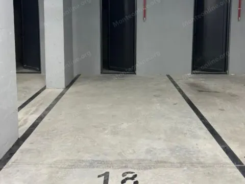 Sale, one bedroom apartment, 69m², Bečići, Budva - image 19