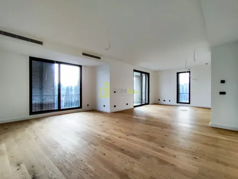 Izdavanje, trosoban stan, 143m², Centar, Podgorica - image 15