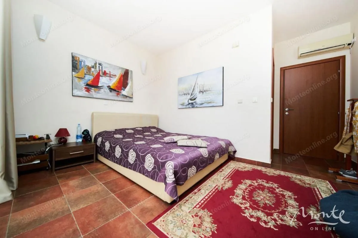 Sale, house, 495m², Bečići, Budva