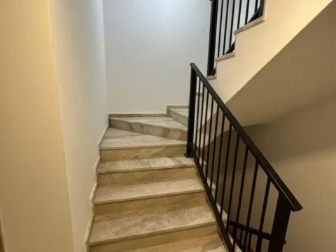 Prodaja, jednosoban stan, 40m², Bečići, Budva - image 13