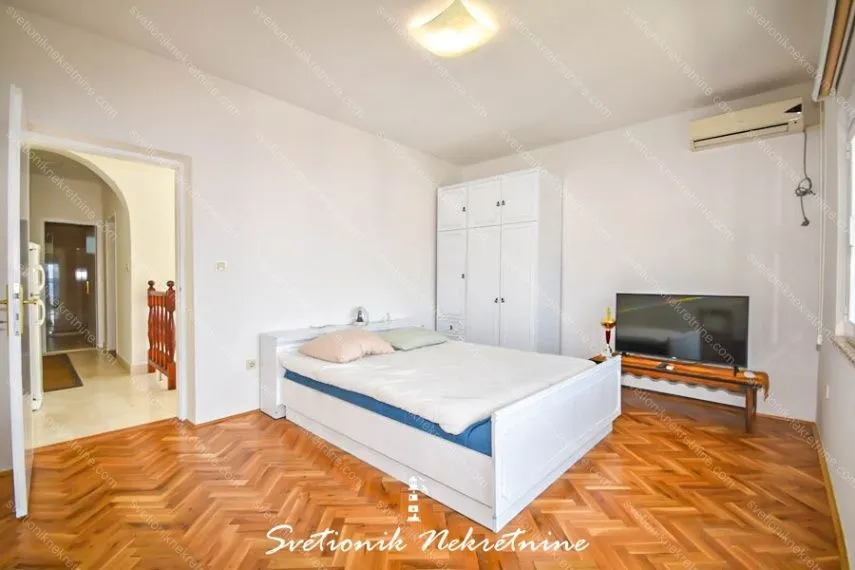Prodaja, stan, 200m², Savina, Herceg Novi