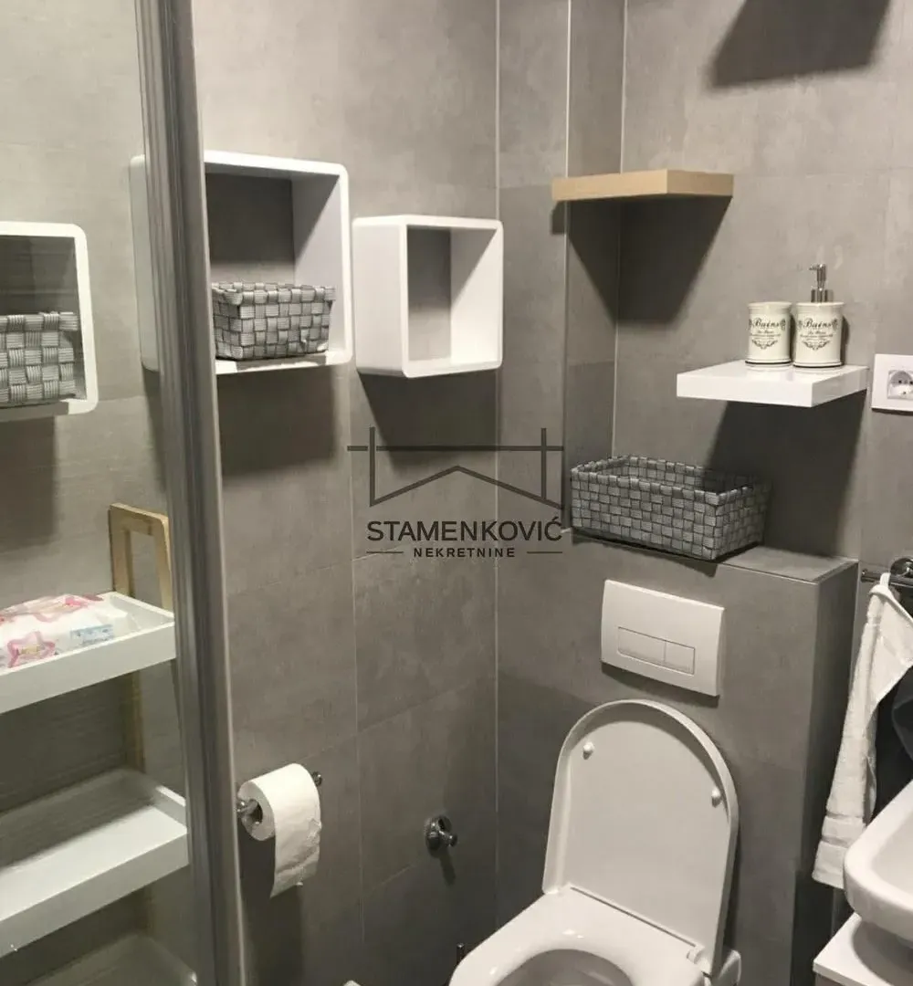 Izdavanje, jednosoban stan, 45m², Centar, Novi Sad