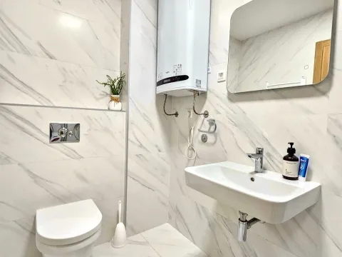 Prodaja, jednosoban stan, 48m², New City, Podgorica - image 8
