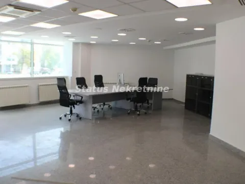 Izdavanje, poslovni prostor, 90m², Sajmište, Novi Sad - image 20