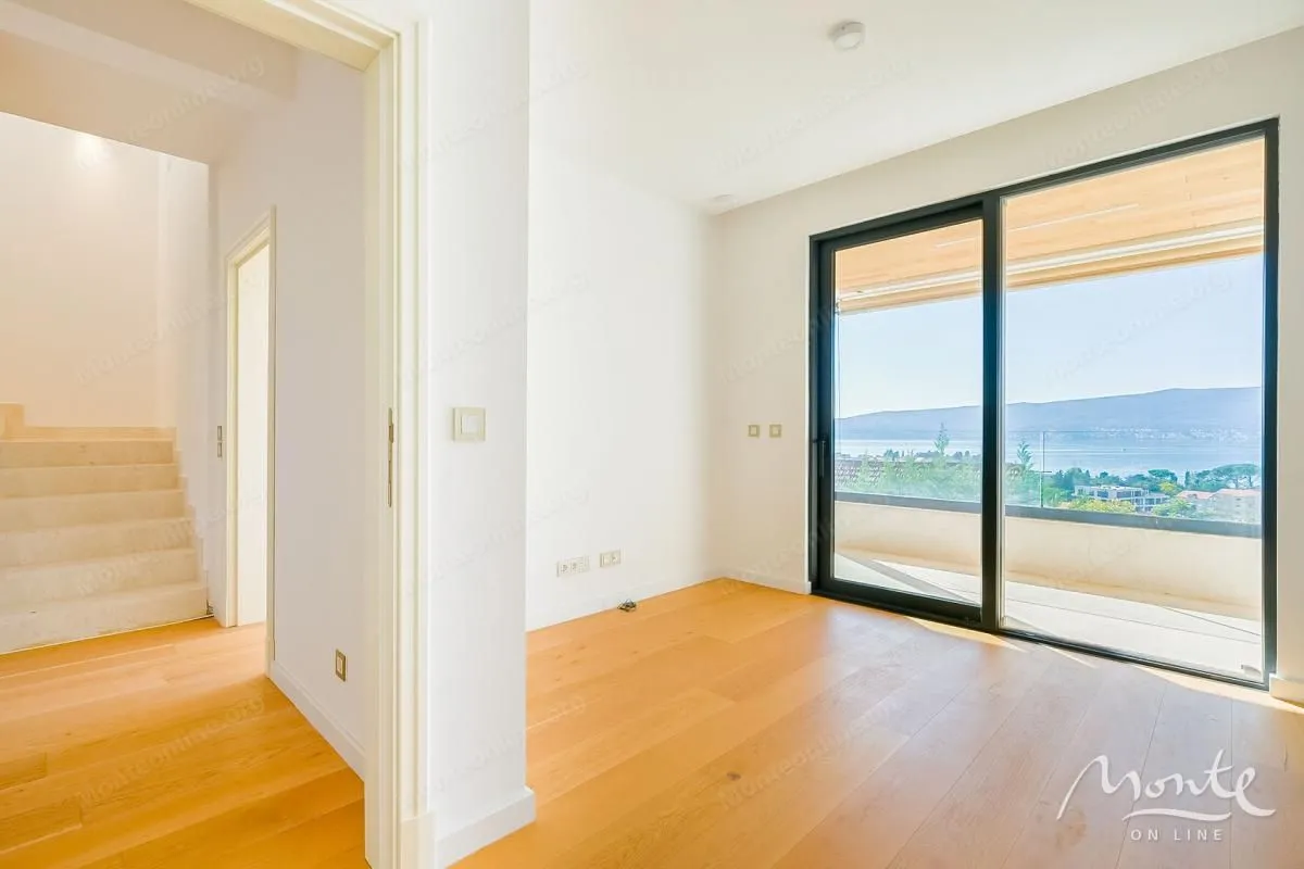 Sale, two bedroom apartment, 100m², Donja Lastva, Tivat