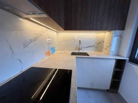 Izdavanje, trosoban stan, 65m², Kalenić Pijaca, Vračar Sve Podlokacije - image 5