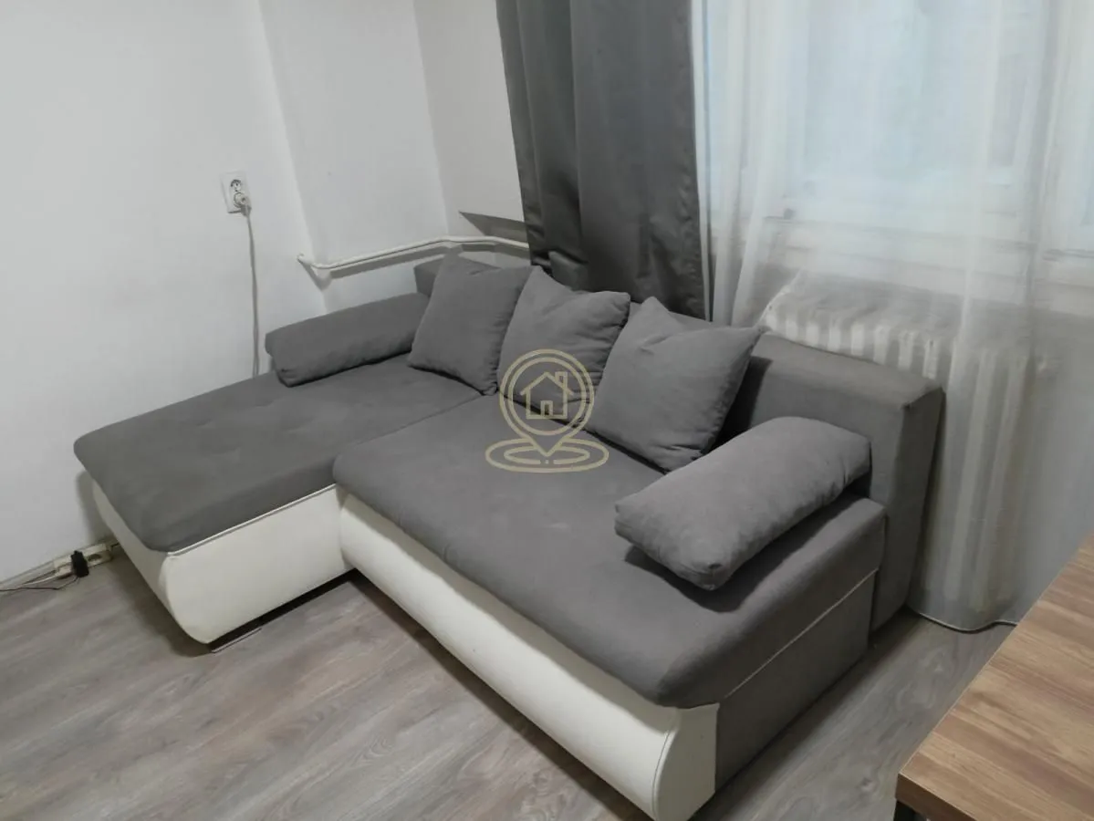 Izdavanje, jednosoban stan, 30m², Banatić, Novi Sad Sve Podlokacije