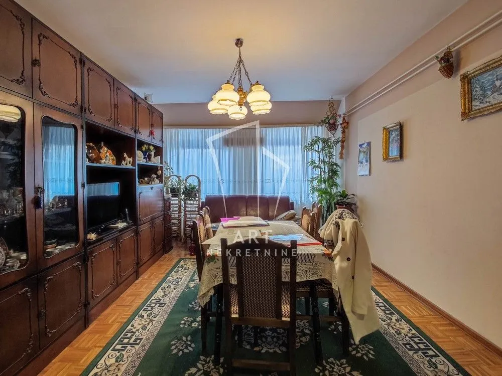 Prodaja, četvorosoban stan, 78m², Banovo Brdo, Beograd