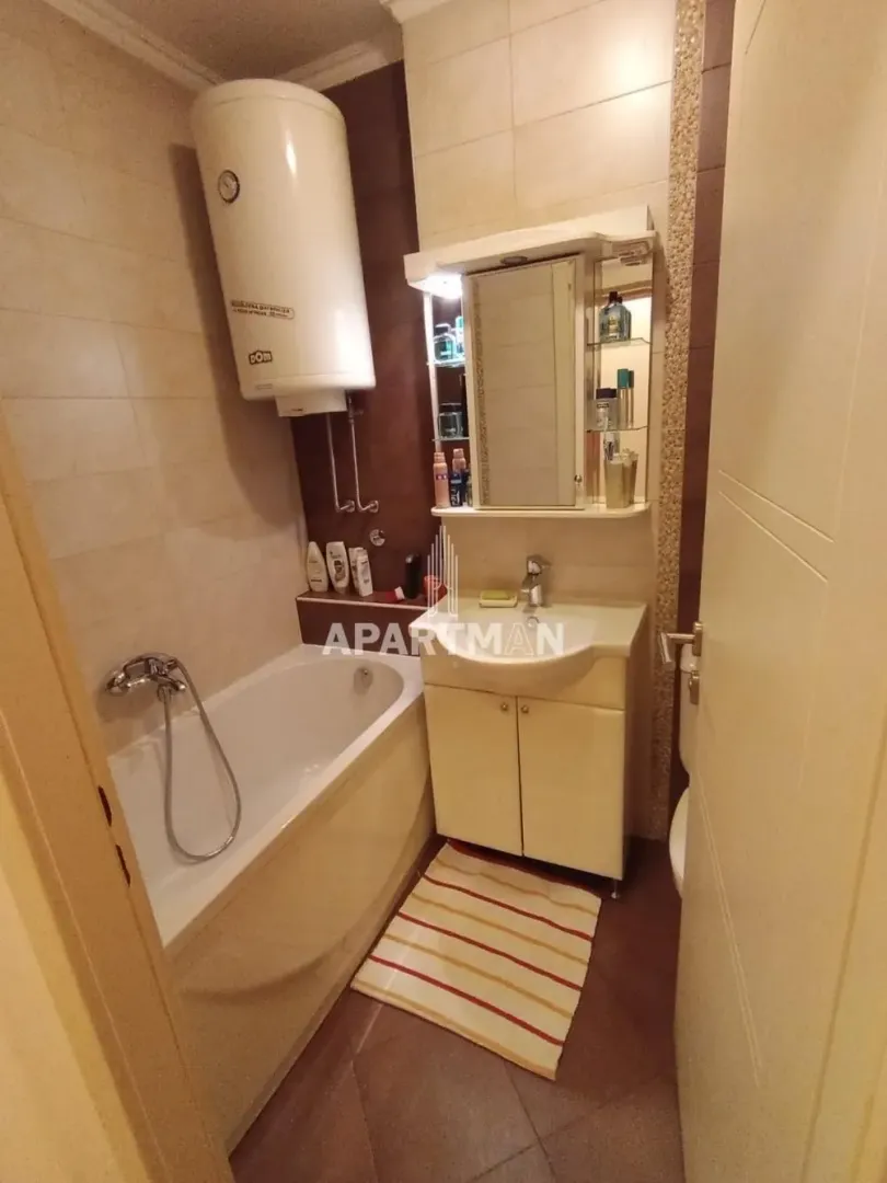 Prodaja, jednosoban stan, 50m², Novi Beograd Sve Podlokacije, Beograd