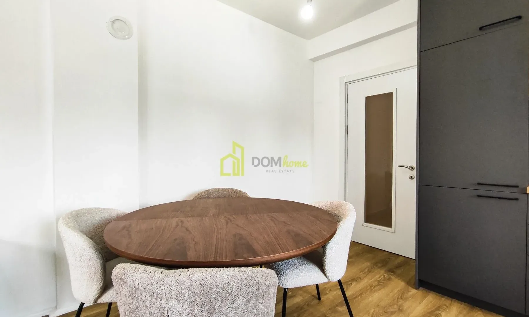 Prodaja, dvosoban stan, 64m², Cetinje, Crna Gora