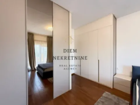 Izdavanje, četvorosoban stan, 127m², Master Kvart, Podgorica - image 8