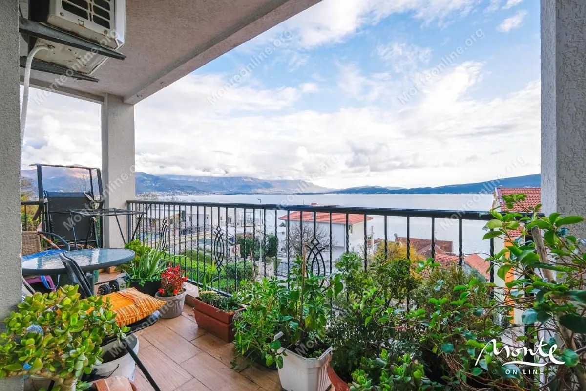 Sale, one bedroom apartment, 38m², Bijela, Herceg Novi