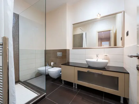 Prodaja, trosoban stan, 205m², Kod Capital Plaze, Podgorica - image 7