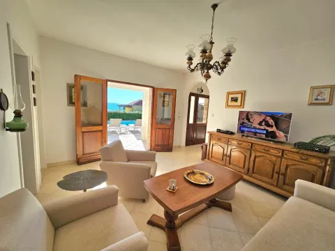 Rent, house, 70m², Kavač, Kotor - image 4