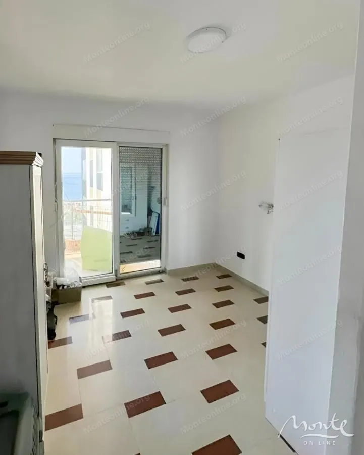 Prodaja, stan, 180m², Bečići, Budva