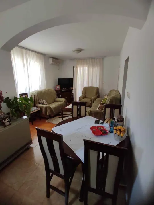 Prodaja, dvosoban stan, 60m², Budva, Crna Gora
