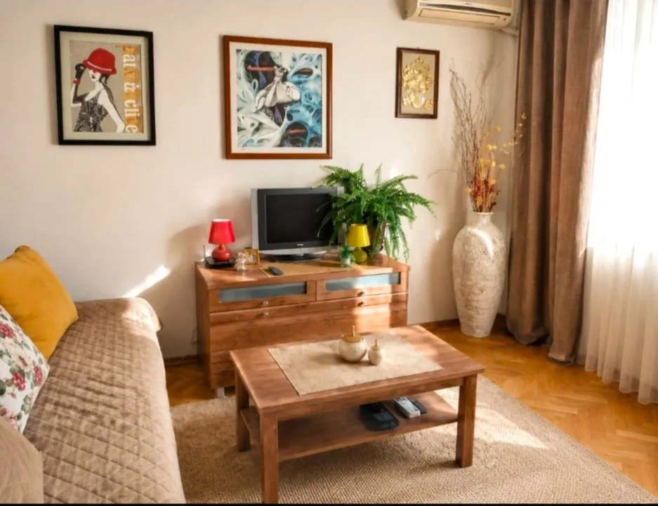 Prodaja, garsonjera, 30m², Gintaš, Podgorica