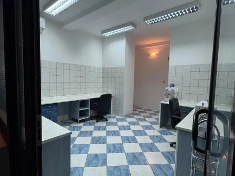Rent, office space, 40m², Centar, Nikšić - image 5