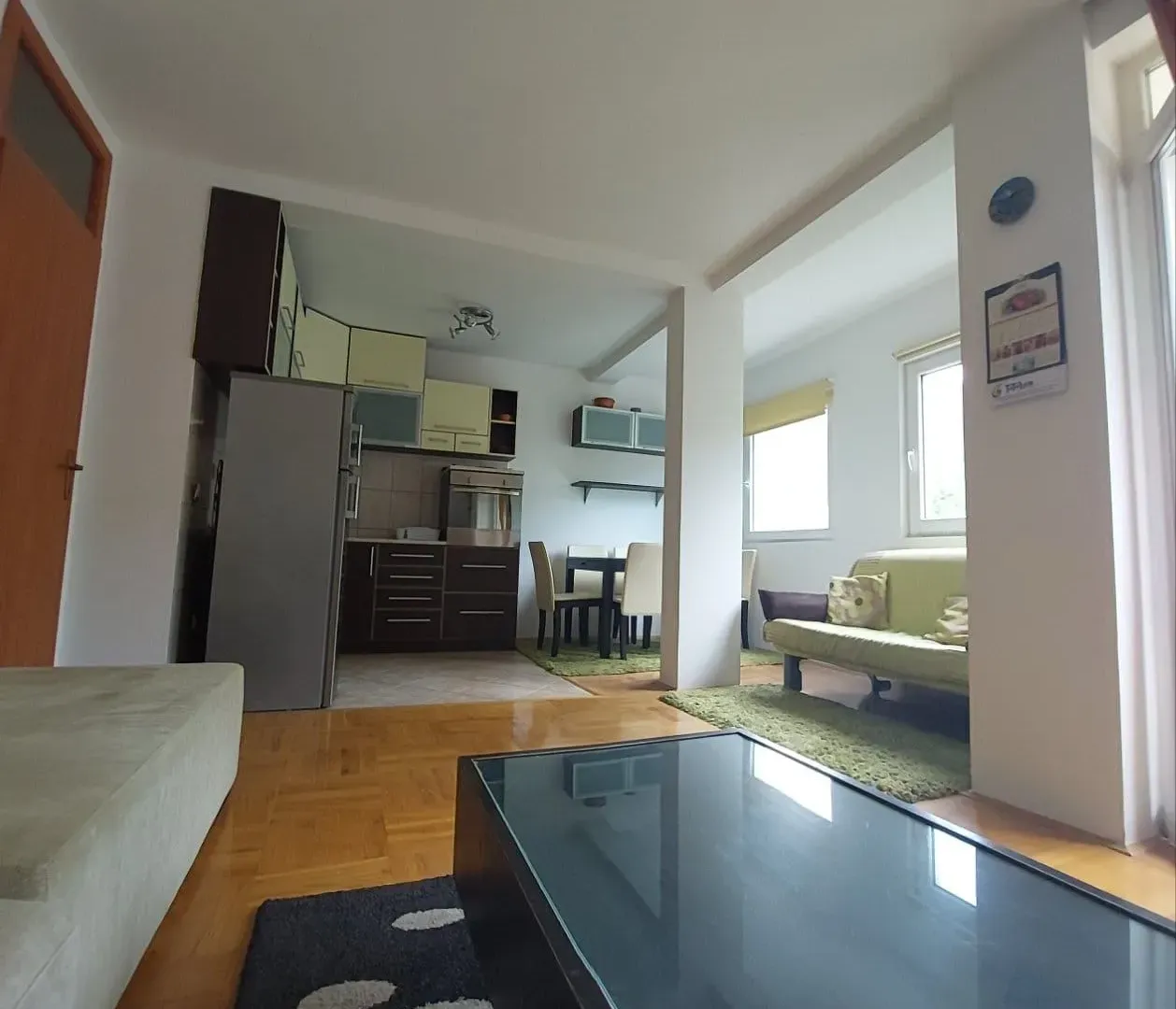 Prodaja, jednosoban stan, 44m², Podmaine, Budva