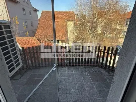 Rent, house, 190m², Ledine, Beograd - image 10