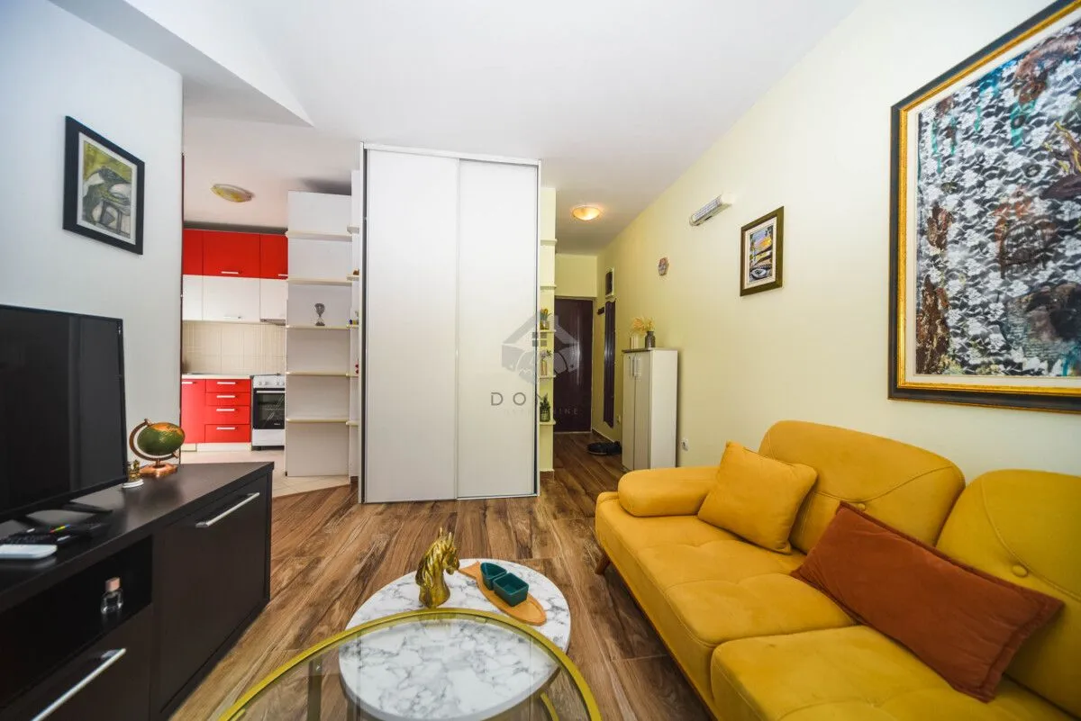 Izdavanje, jednosoban stan, 35m², Tološi, Podgorica