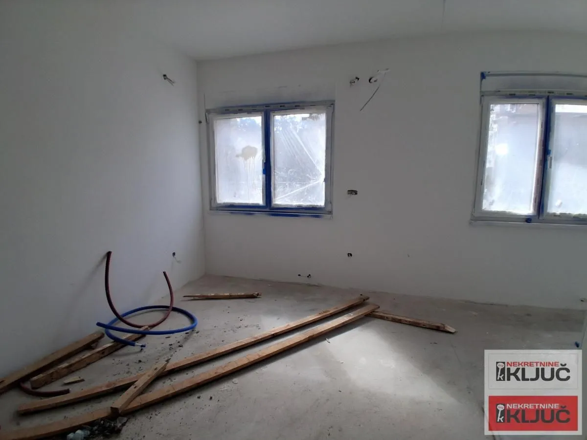 Prodaja, jednosoban stan, 38m², Podbara, Novi Sad Sve Podlokacije