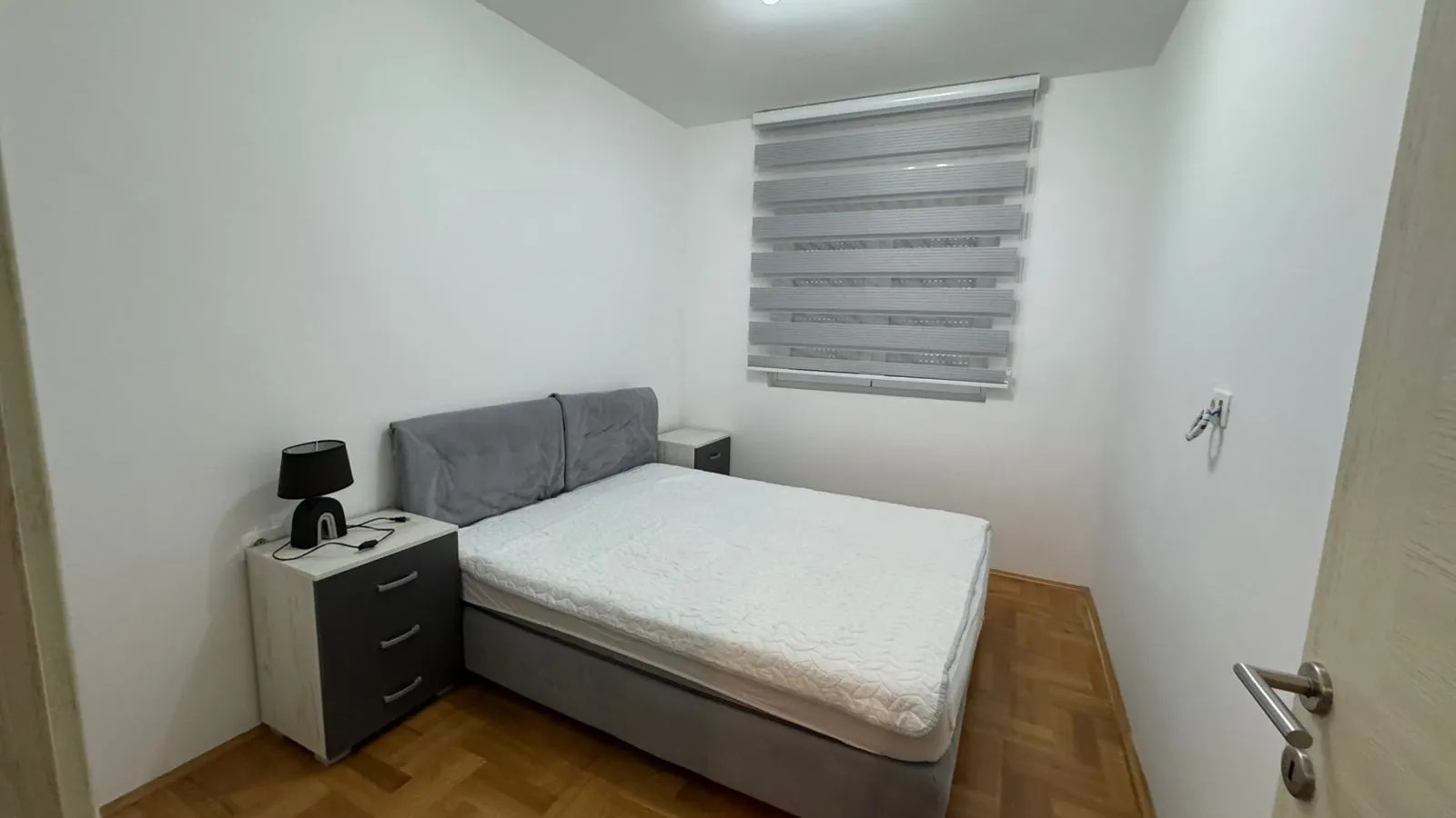 Izdavanje, dvosoban stan, 55m², Velji Vinogradi, Budva
