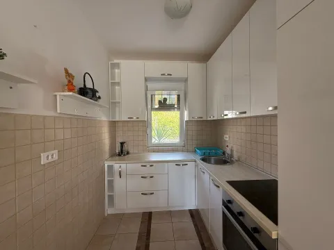 Prodaja, dvosoban stan, 89m², Budva, Crna Gora - image 16
