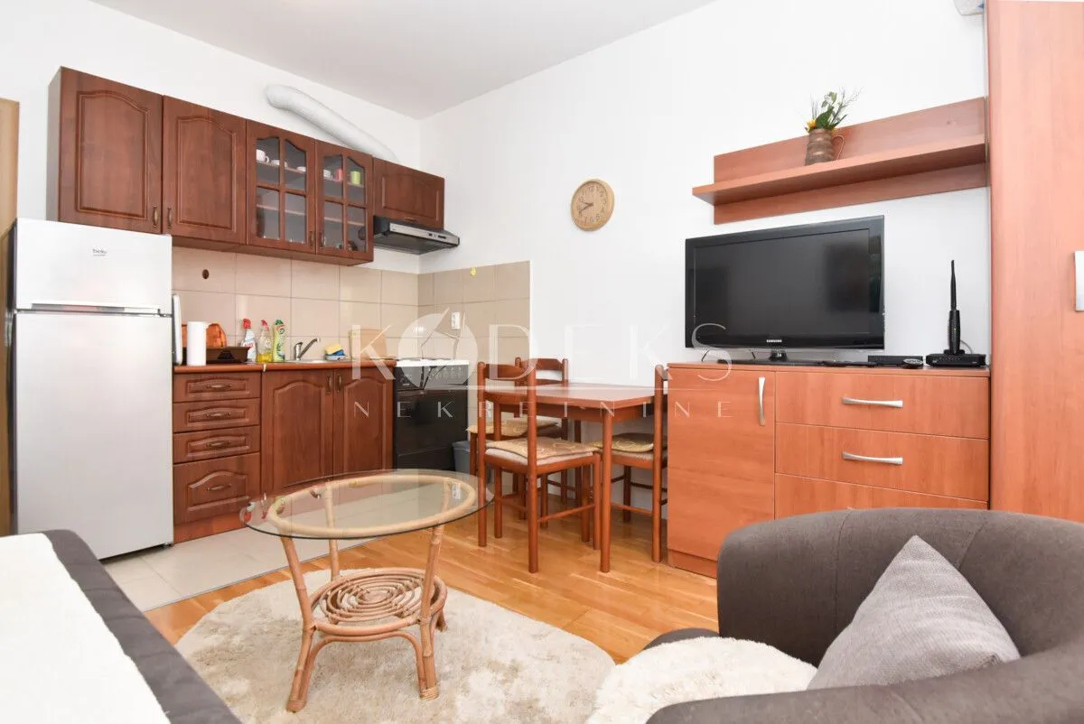 Izdavanje, garsonjera, 25m², Ljubović, Podgorica