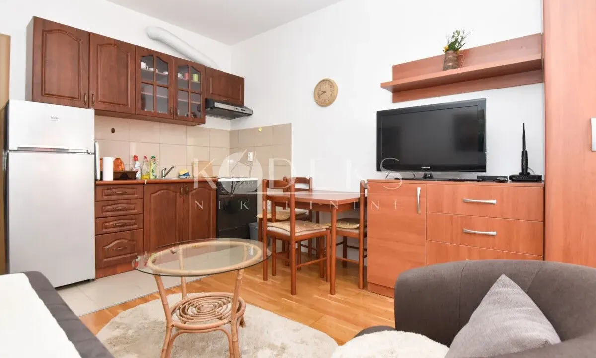 Izdavanje, garsonjera, 25m², Ljubović, Podgorica