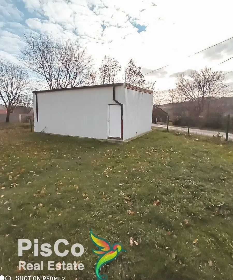 Izdavanje, kuća, 100m², Podgorica, Crna Gora
