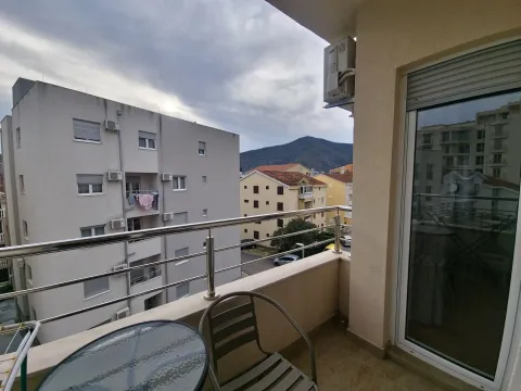 Rent, one bedroom apartment, 41m², Budva, Crna Gora - image 7