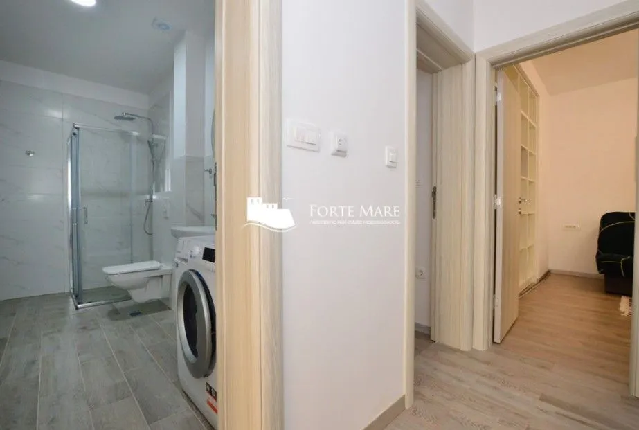 Prodaja, dvosoban stan, 85m², Đenovići, Herceg Novi