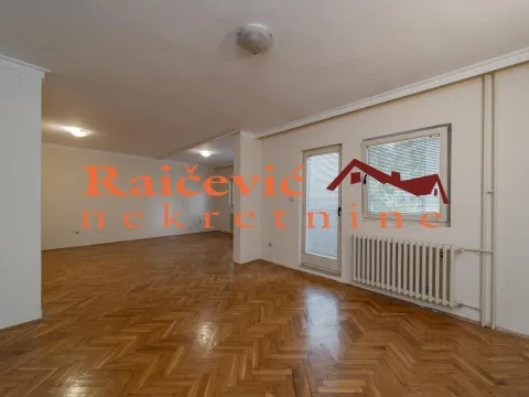 Prodaja, trosoban stan, 101m², Bogoslovija, Palilula Sve Podlokacije - image 5