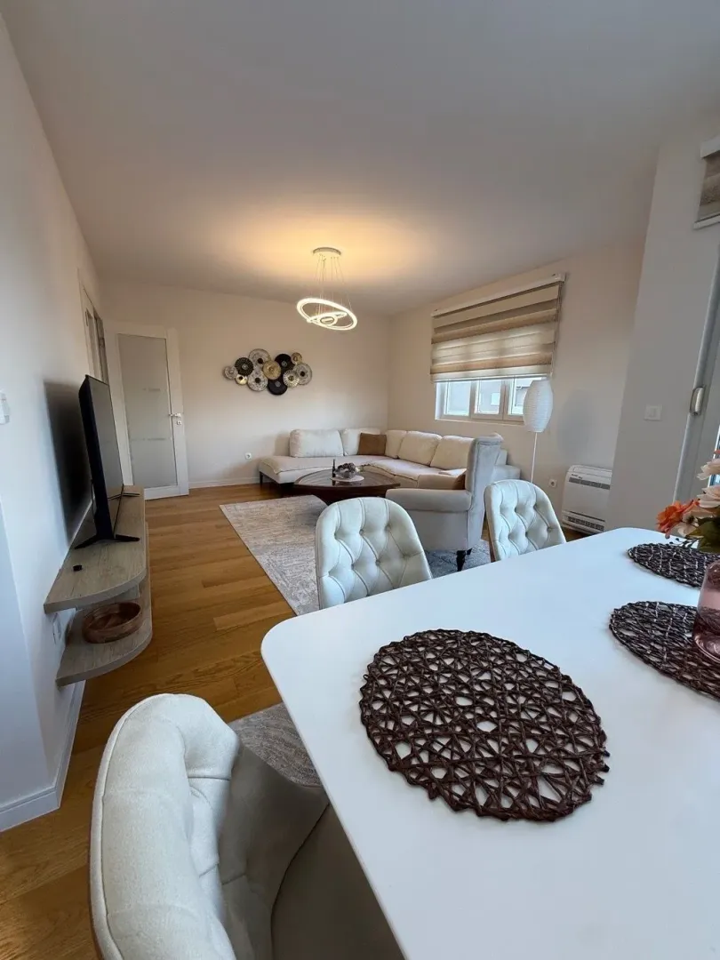 Rent, three bedroom apartment, 96m², Central Point, Podgorica