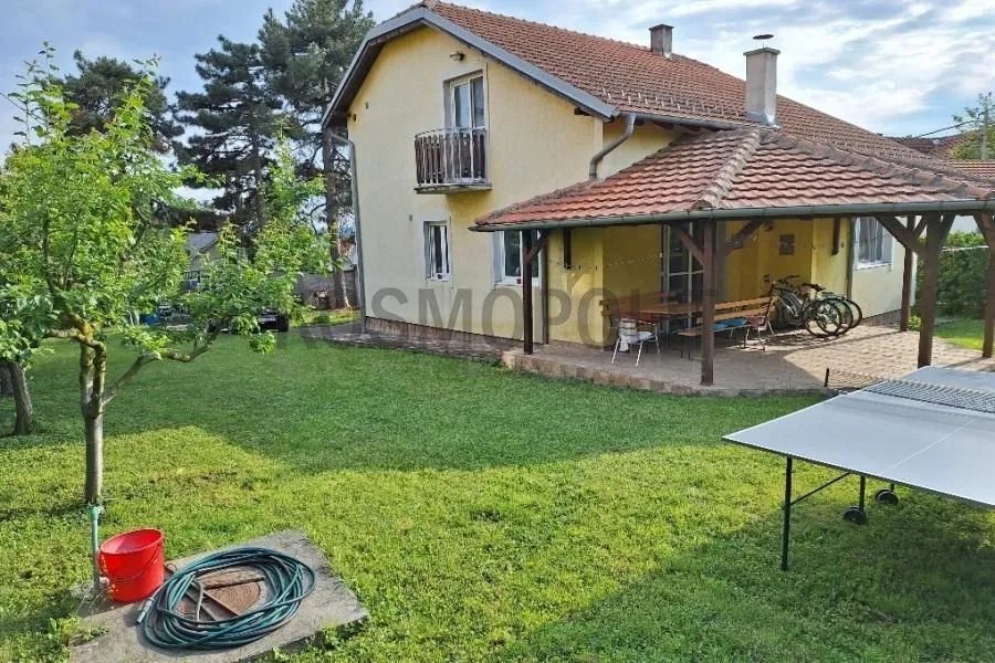 Prodaja, kuća, 180m², Jajinci, Voždovac Sve Podlokacije