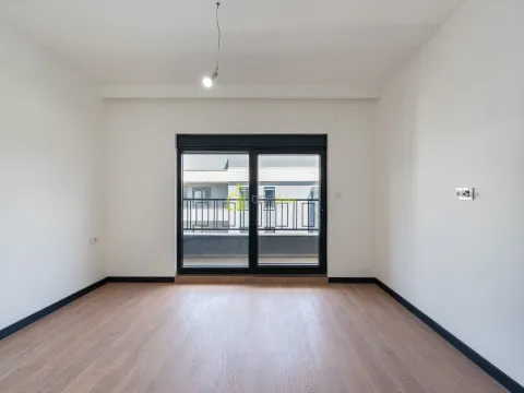 Prodaja, dvosoban stan, 89m², Gorica C, Podgorica - image 10